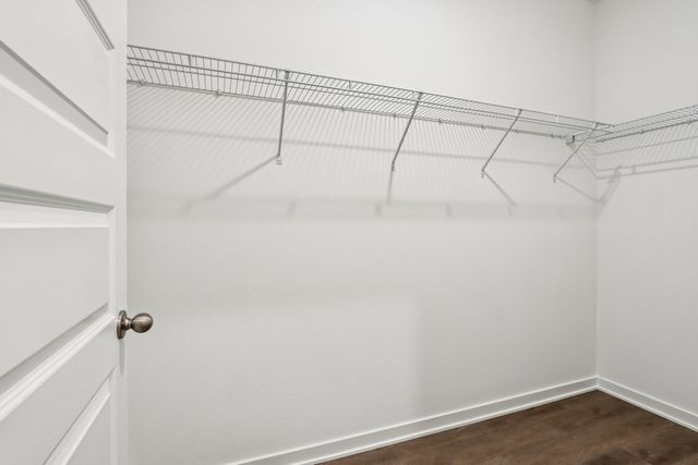 1868 Keating Drive, Aurora, IL 60503