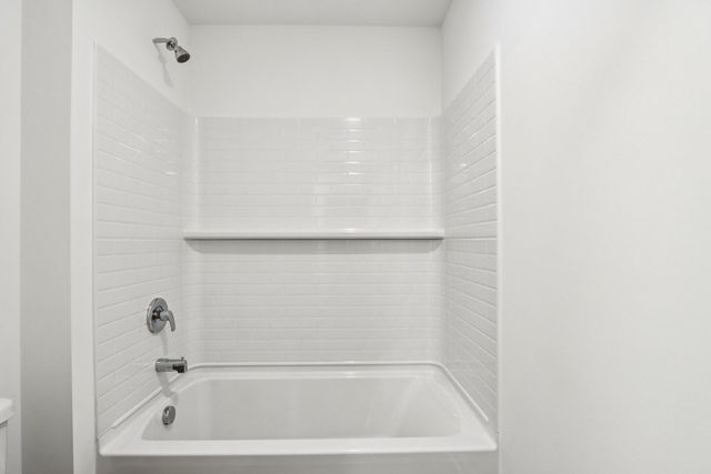 1868 Keating Drive, Aurora, IL 60503