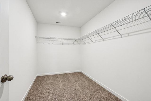 1868 Keating Drive, Aurora, IL 60503