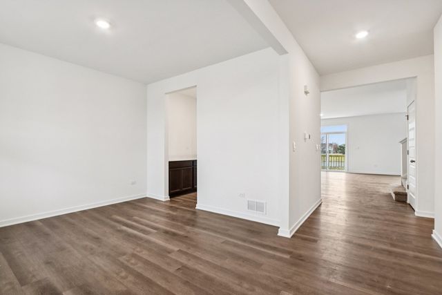 1868 Keating Drive, Aurora, IL 60503