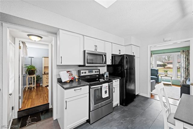 23947 Lebern Drive, North Olmsted, OH 44070