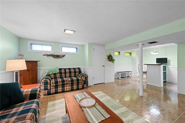 23947 Lebern Drive, North Olmsted, OH 44070