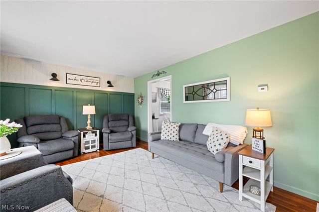 23947 Lebern Drive, North Olmsted, OH 44070