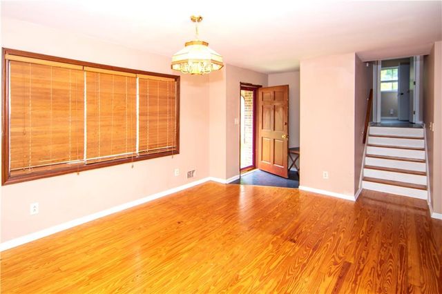 5856 Oakleaf Drive, Stone Mountain, GA 30087