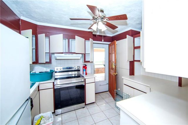 5856 Oakleaf Drive, Stone Mountain, GA 30087