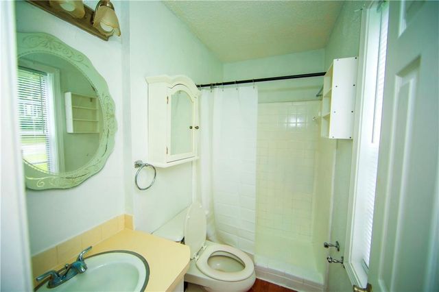 5856 Oakleaf Drive, Stone Mountain, GA 30087