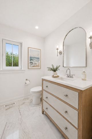 3031 Indianwood Road, Wilmette, IL 60091