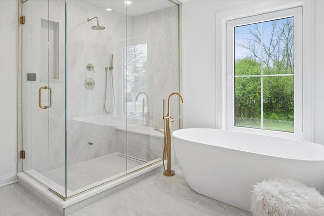 3031 Indianwood Road, Wilmette, IL 60091