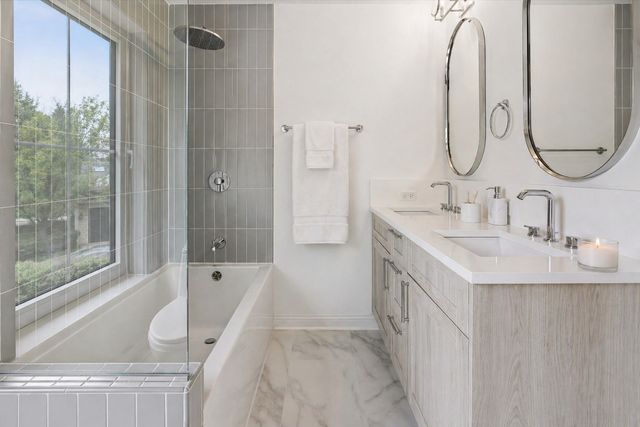 3031 Indianwood Road, Wilmette, IL 60091