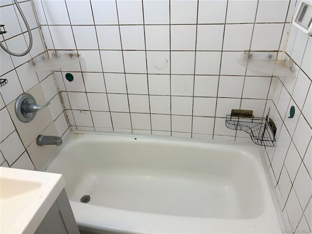 152-72 Melbourne Avenue 1D, Flushing, NY 11367