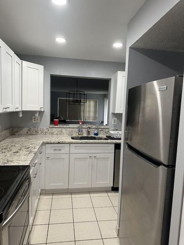 13283 Pineapple Palm Court B, Delray Beach, FL 33484