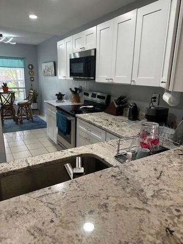 13283 Pineapple Palm Court B, Delray Beach, FL 33484