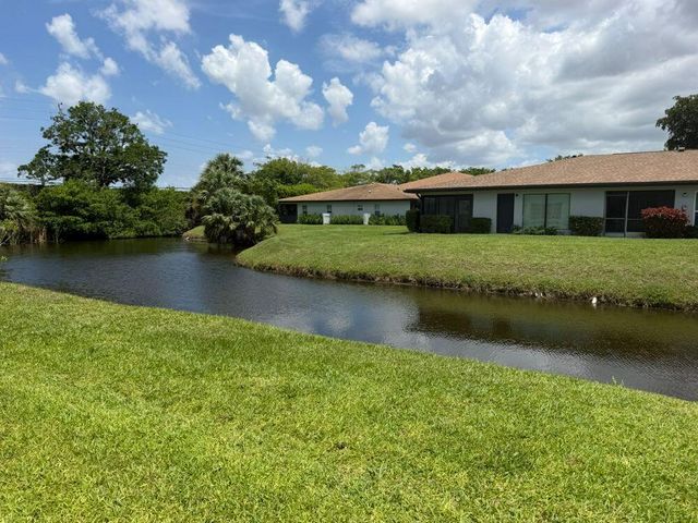 13283 Pineapple Palm Court B, Delray Beach, FL 33484