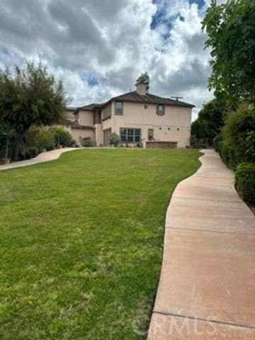 2599 Nixon Way, Fullerton, CA 92835