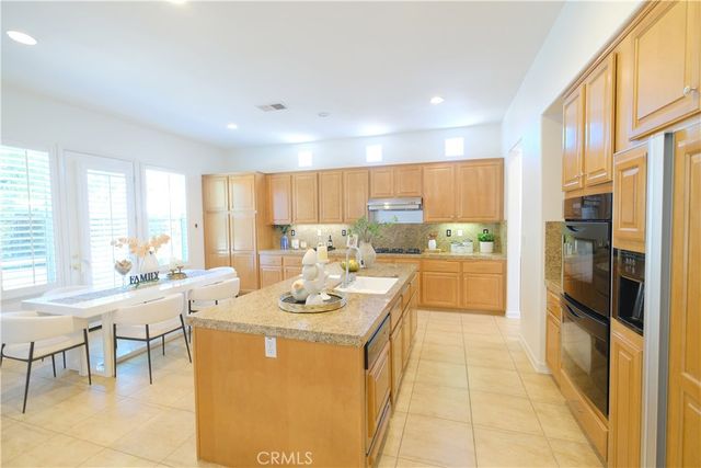 2599 Nixon Way, Fullerton, CA 92835