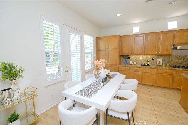2599 Nixon Way, Fullerton, CA 92835