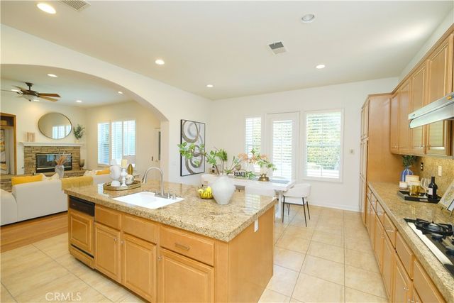 2599 Nixon Way, Fullerton, CA 92835