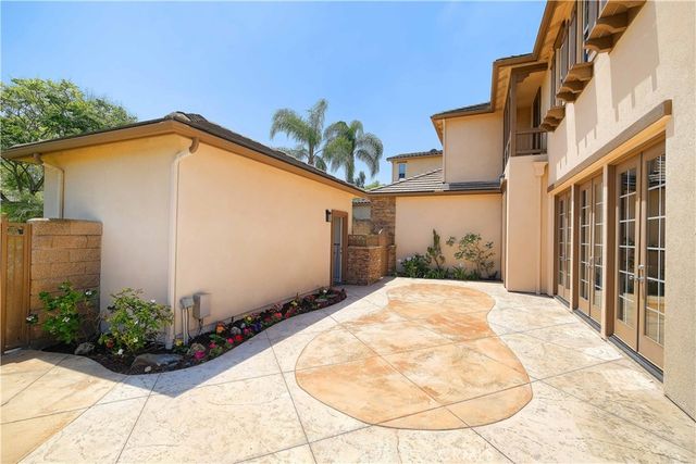 2599 Nixon Way, Fullerton, CA 92835