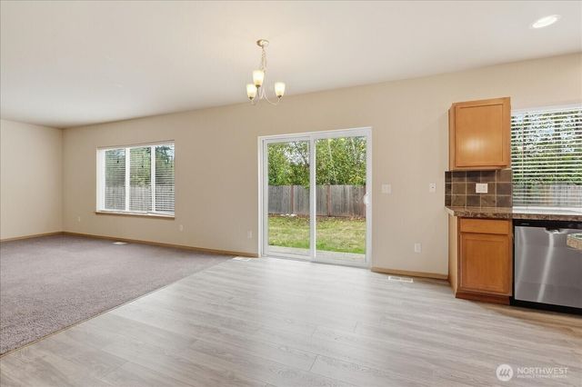 15410 87th Avenue E, Puyallup, WA 98375