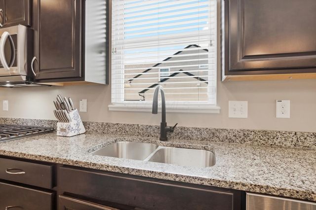 272 Coal Bend Bend, Delaware, OH 43015