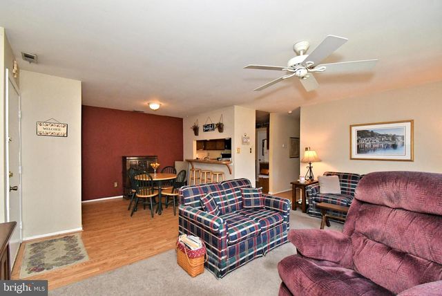 216 STOCKTON CT, North Wales, PA 19454