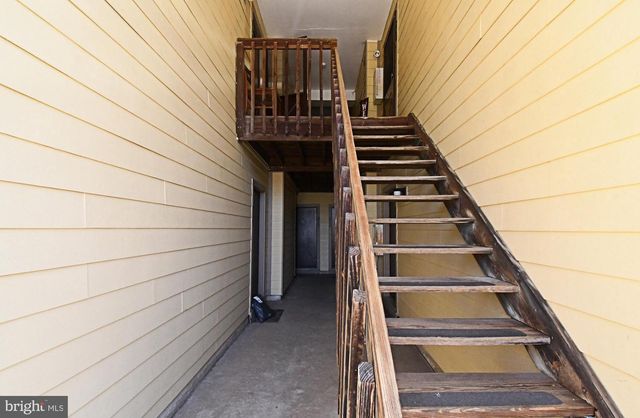216 STOCKTON CT, North Wales, PA 19454