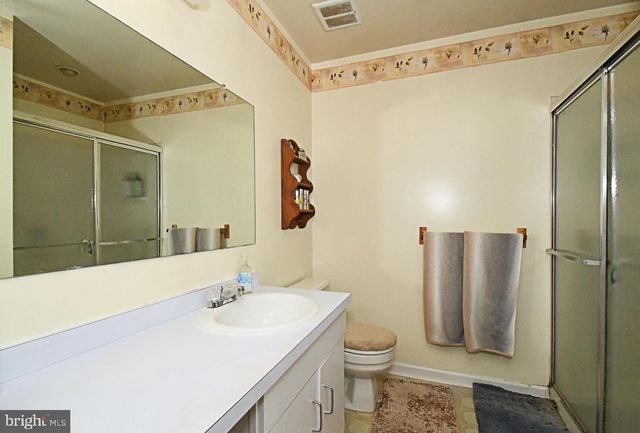 216 STOCKTON CT, North Wales, PA 19454