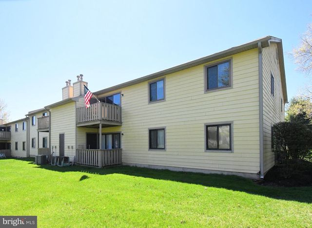216 STOCKTON CT, North Wales, PA 19454
