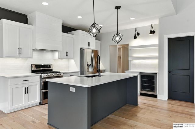 5508 N 208th Street, Elkhorn, NE 68022