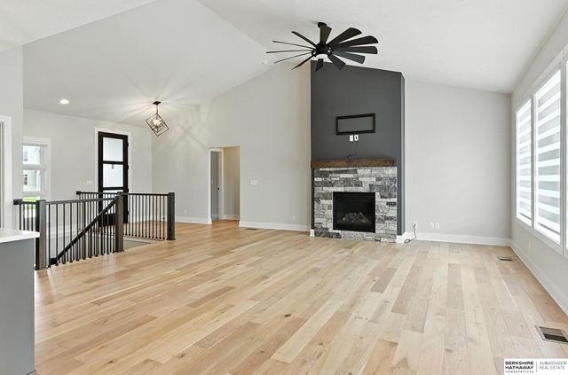 5508 N 208th Street, Elkhorn, NE 68022