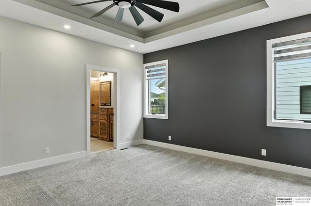 5508 N 208th Street, Elkhorn, NE 68022