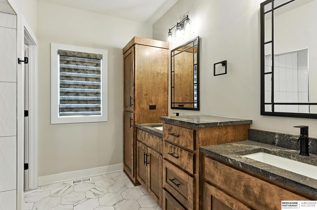 5508 N 208th Street, Elkhorn, NE 68022