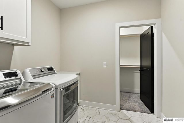 5508 N 208th Street, Elkhorn, NE 68022