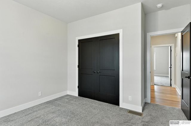 5508 N 208th Street, Elkhorn, NE 68022