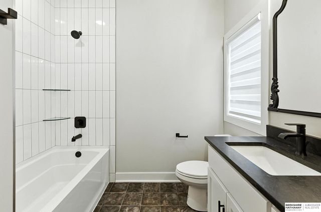 5508 N 208th Street, Elkhorn, NE 68022