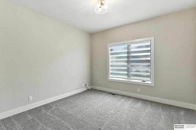 5508 N 208th Street, Elkhorn, NE 68022