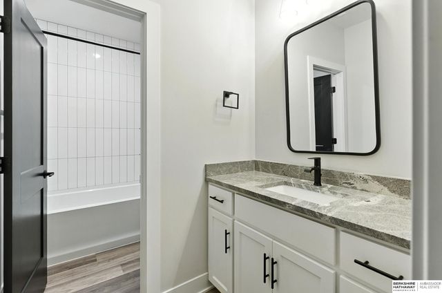 5508 N 208th Street, Elkhorn, NE 68022