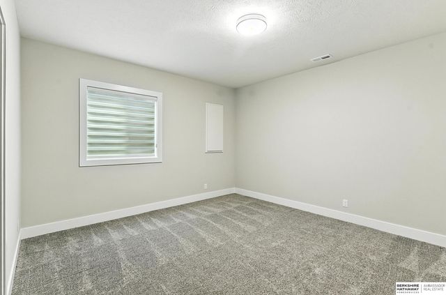 5508 N 208th Street, Elkhorn, NE 68022