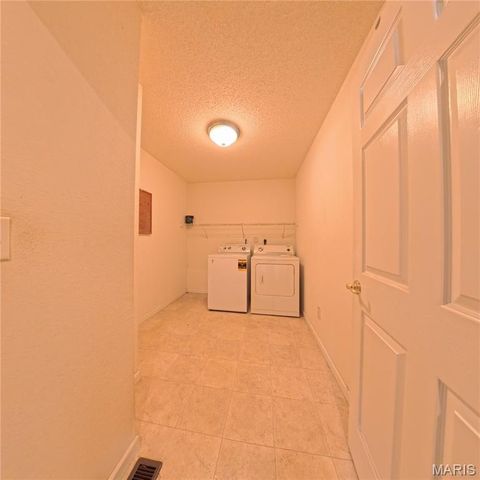 6 Cat Tail Court, Belleville, IL 62223