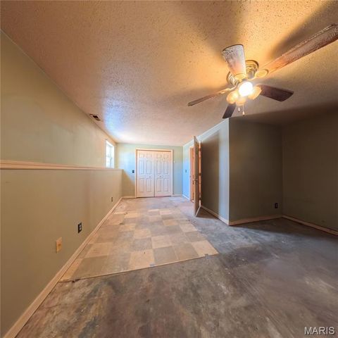 6 Cat Tail Court, Belleville, IL 62223