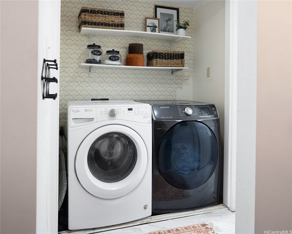 1130 Wainiha Street B, Honolulu, HI 96825