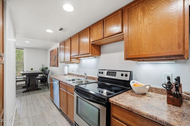 2929 N 39TH Street 6, Phoenix, AZ 85018