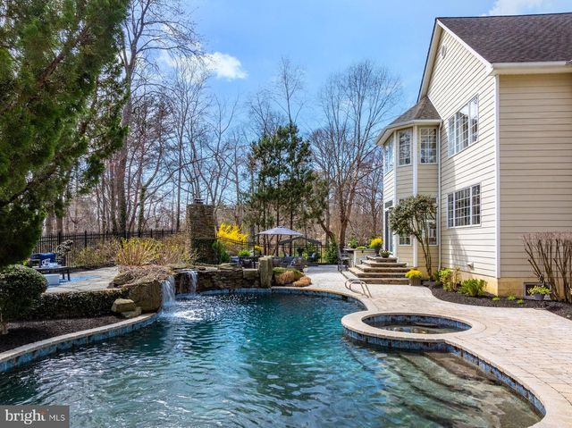 927 HILLTOP RD, Arnold, MD 21012