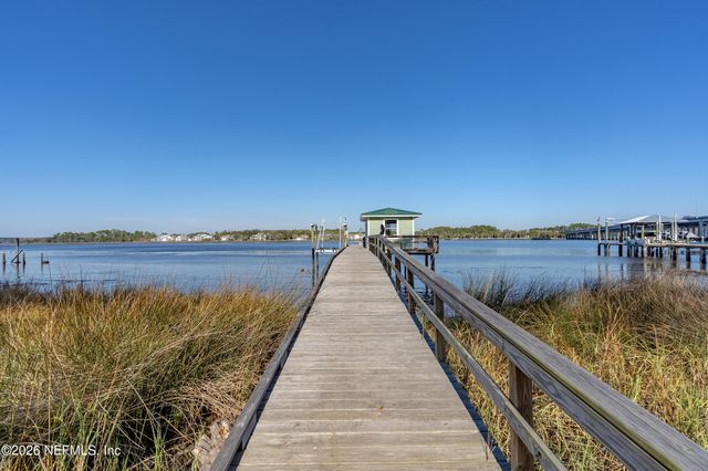 8243 CONCORD Boulevard E, Jacksonville, FL 32208