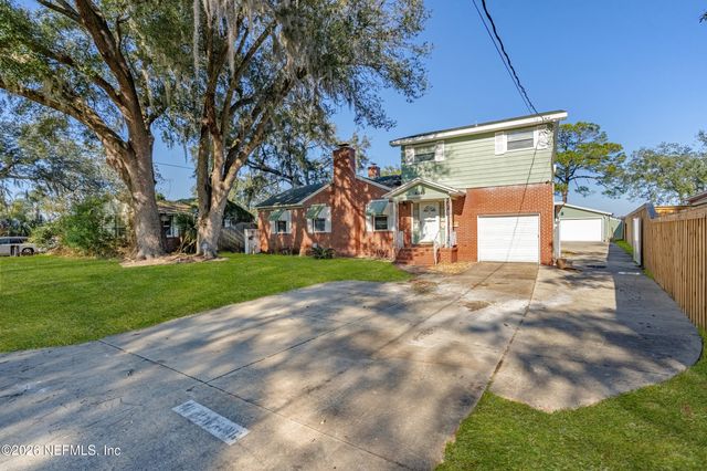 8243 CONCORD Boulevard E, Jacksonville, FL 32208