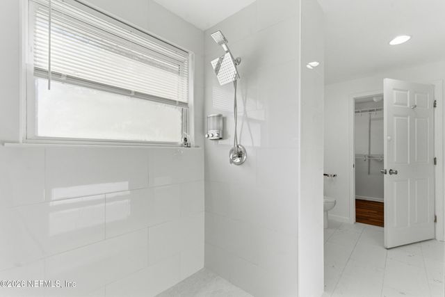 8243 CONCORD Boulevard E, Jacksonville, FL 32208