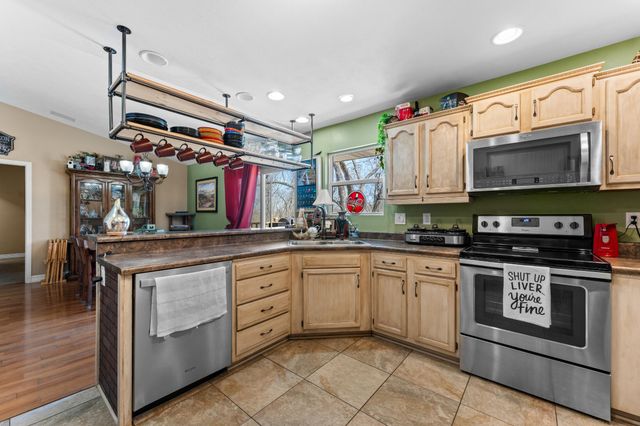 160 Yates Avenue, Reeds Spring, MO 65737