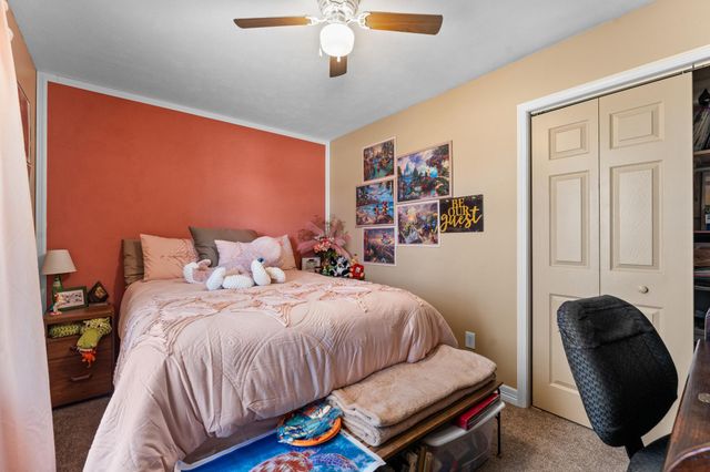 160 Yates Avenue, Reeds Spring, MO 65737