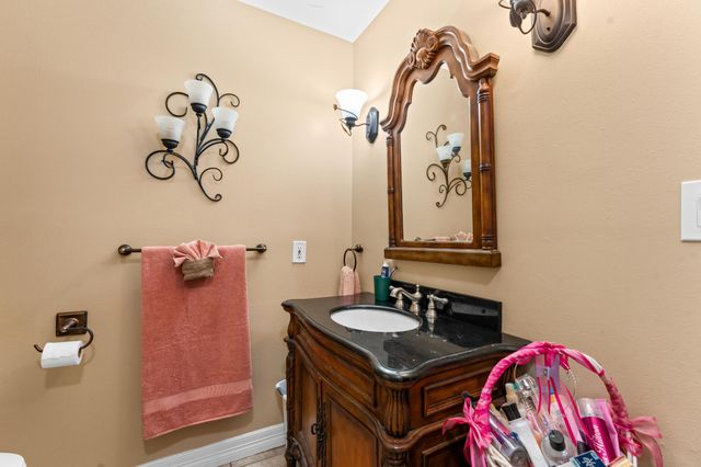 160 Yates Avenue, Reeds Spring, MO 65737