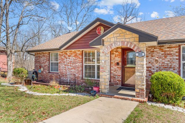 160 Yates Avenue, Reeds Spring, MO 65737